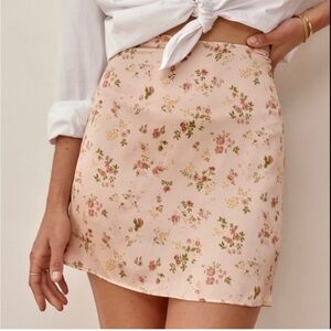 Reformation Benson Mini Skirt Vivian Colorway 100% Silk Size 4 Floral